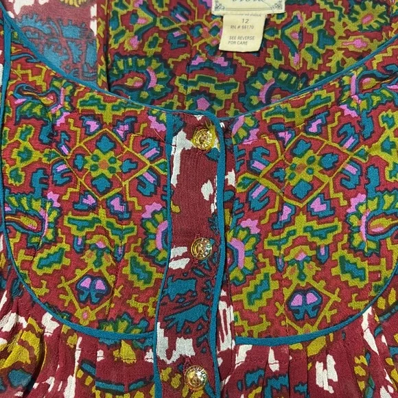 Beautiful blouse!! Excellent condition! - Picture 3 of 3